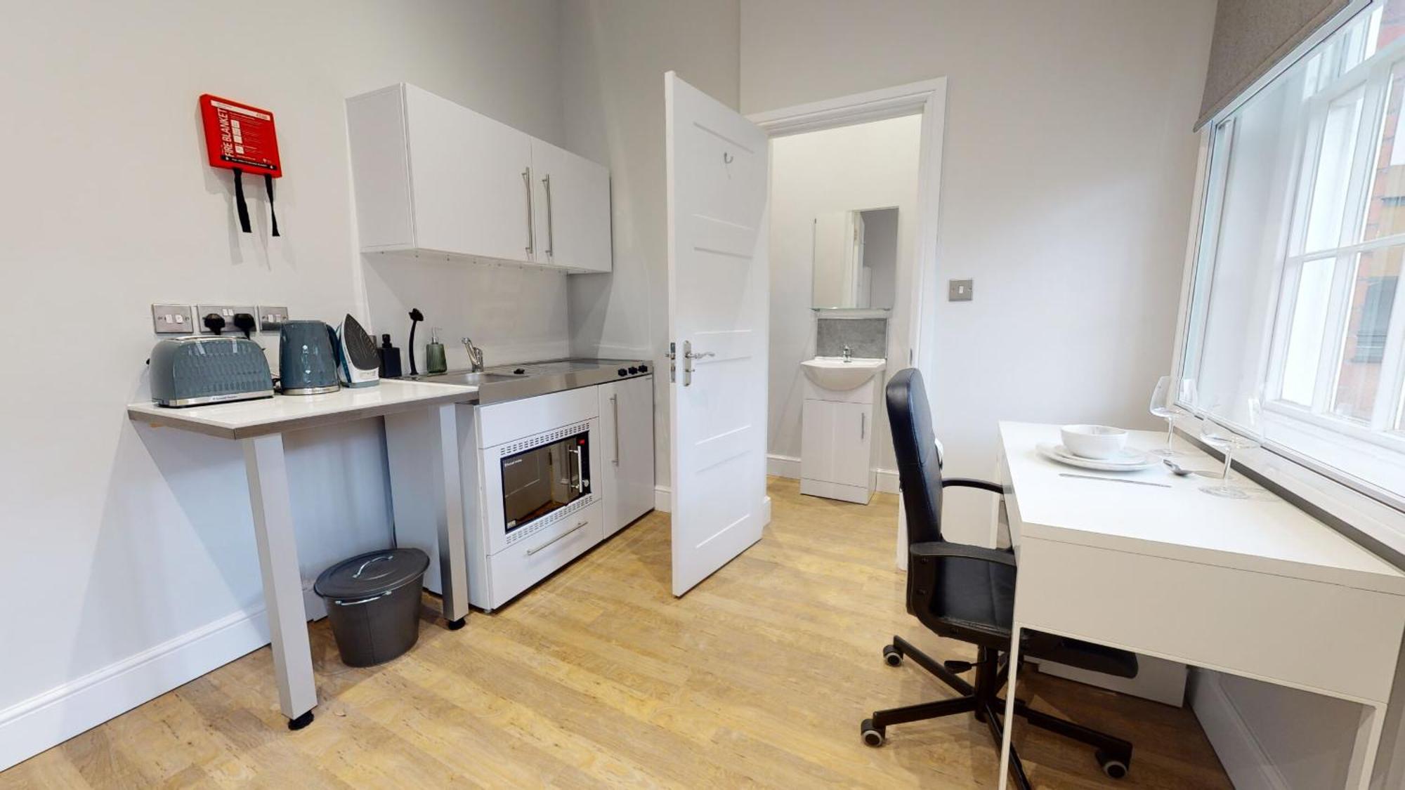 1 Castle Yard Apartment Coventry Room photo
