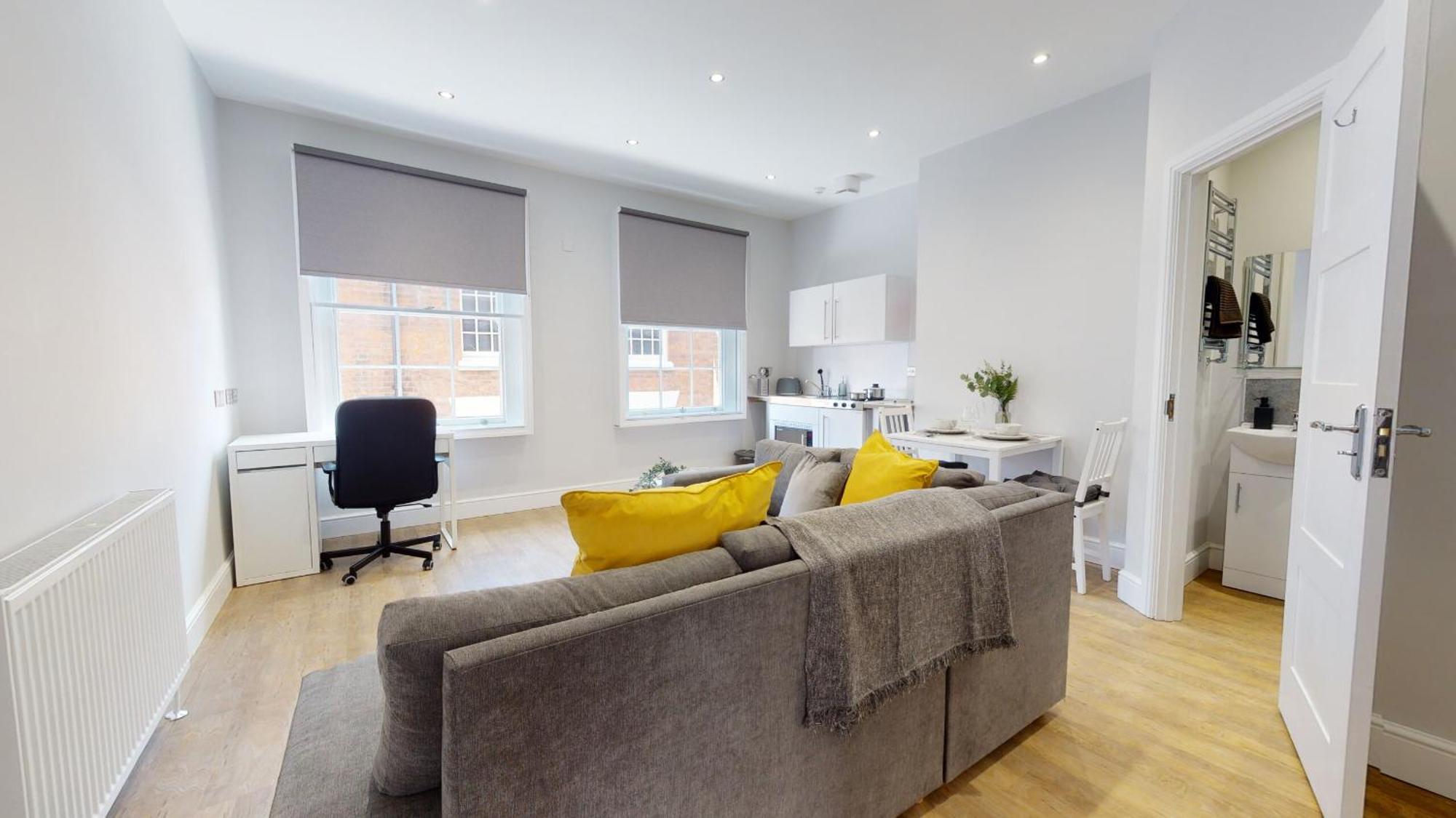 1 Castle Yard Apartment Coventry Room photo